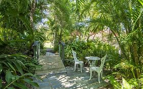 Affordable Island Escape! Queen Studio, Nelly Bay